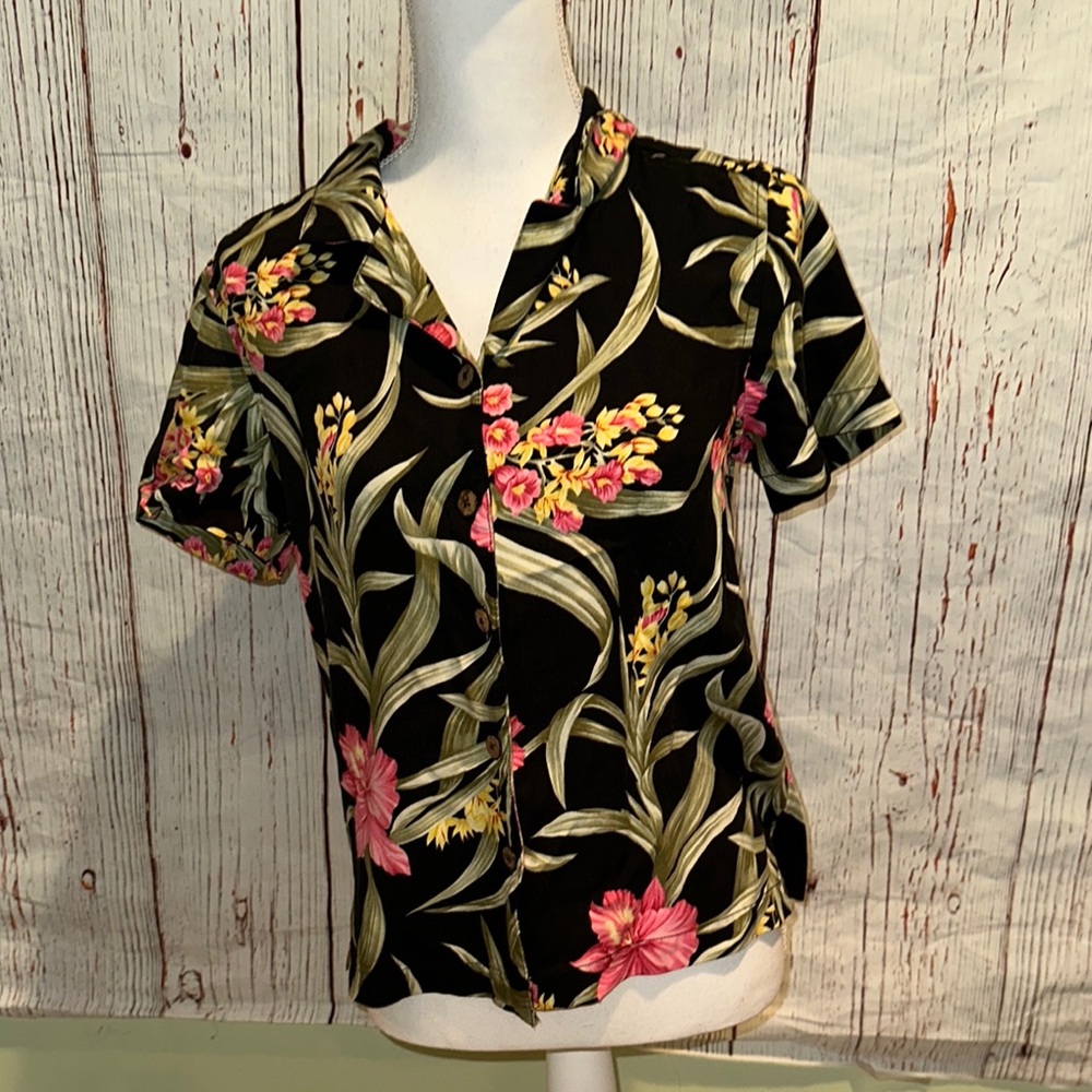 Floral Black Short Sleeve Shirt